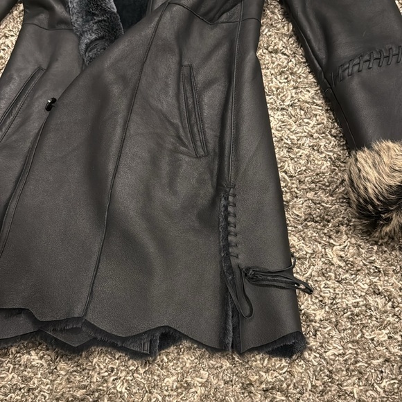 Danier sheep skin jacket - Picture 6 of 7